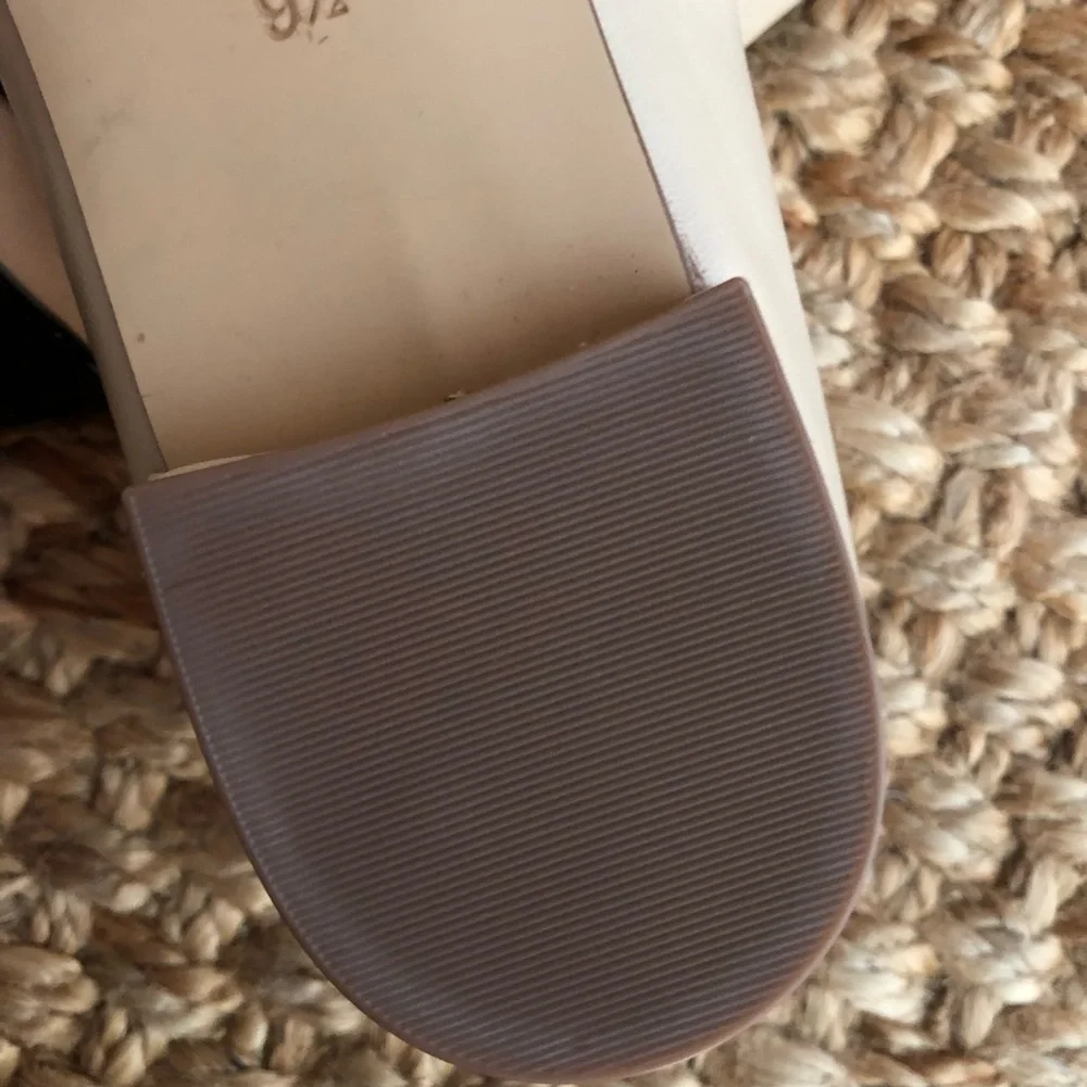 New: J Crew Marina leather pointy cap-toe flats. Size 9.5